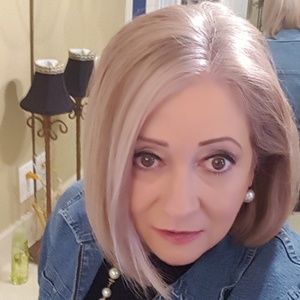 Meet your Posher, Anne